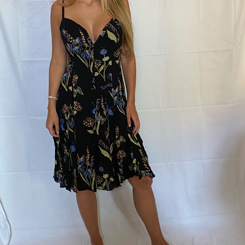 Urban outfitters sweet midi dresss